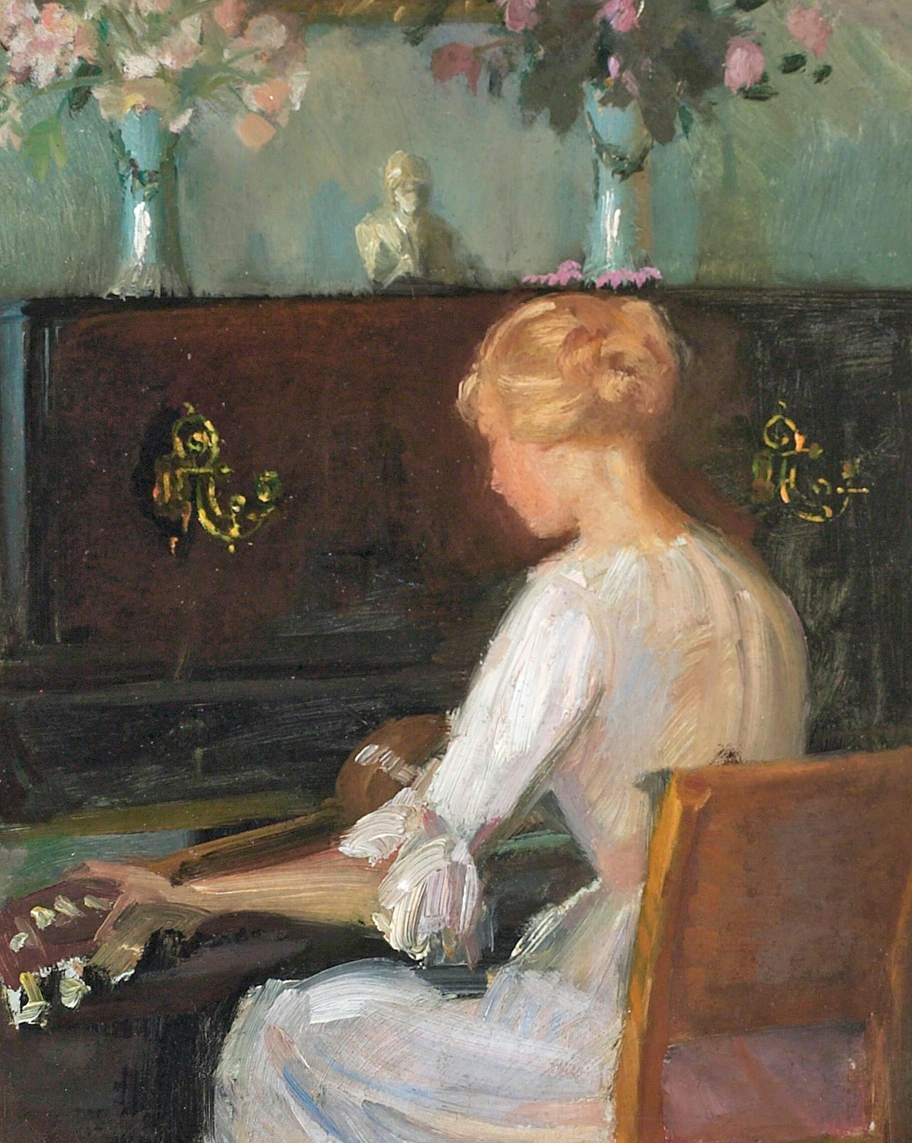 Jeune femme jouant de la guitare devant un piano - Anna Ancher - Alpha Reproduction