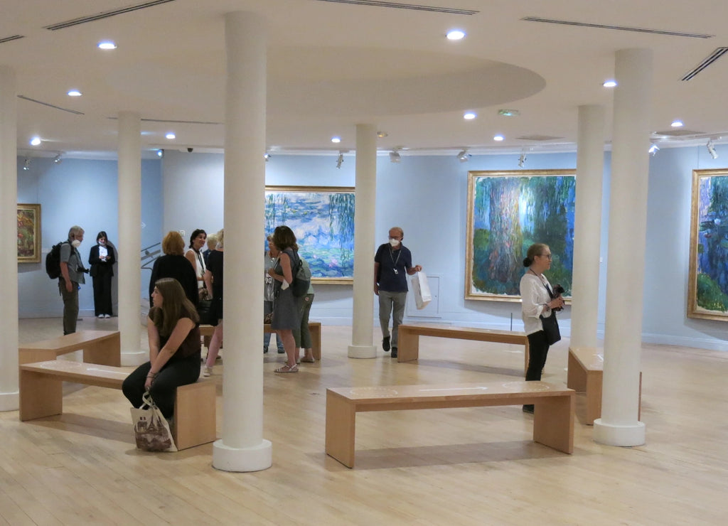 Salle des Nymphéas au Musée Marmottan Monet où est conservée la version W1852 de Claude Monet