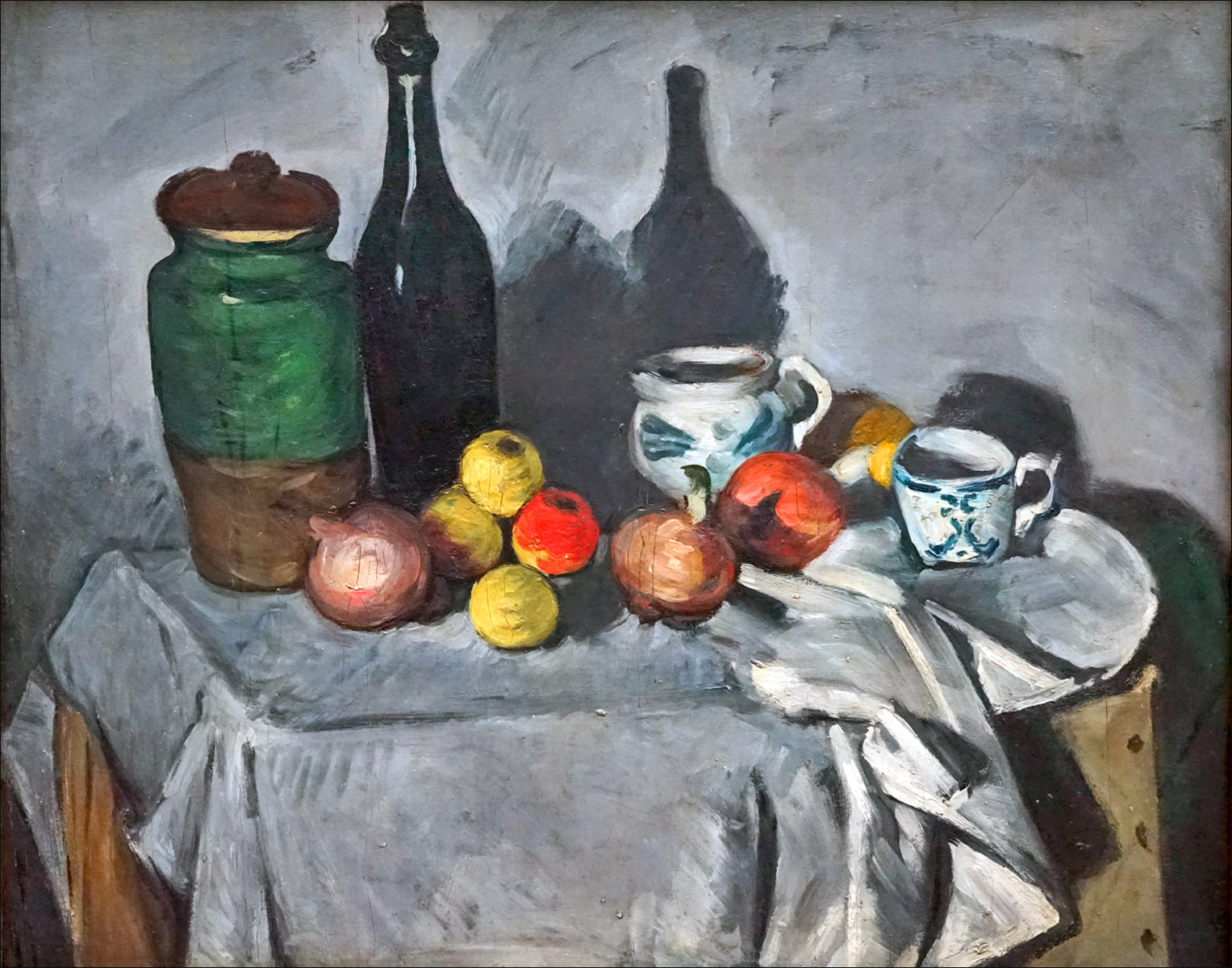 Reproduction du tableau « Pots, bouteille, tasse et fruits - Paul Cézanne » par Alpha Reproduction en peinture à l’huile